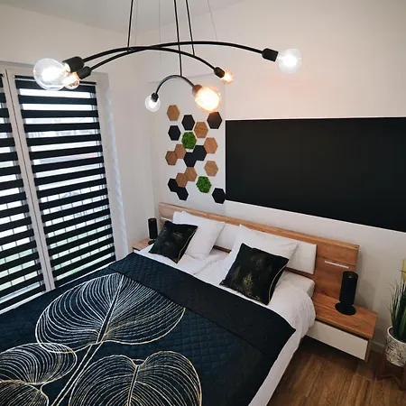 Aparthome 25 By Housine Zator Exterior photo